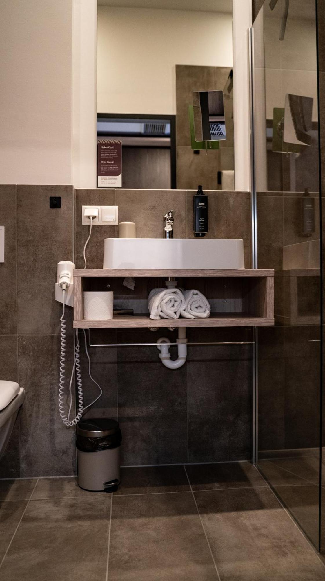 Hotel Novapart Stay Smart เวลส์ ภายนอก รูปภาพ