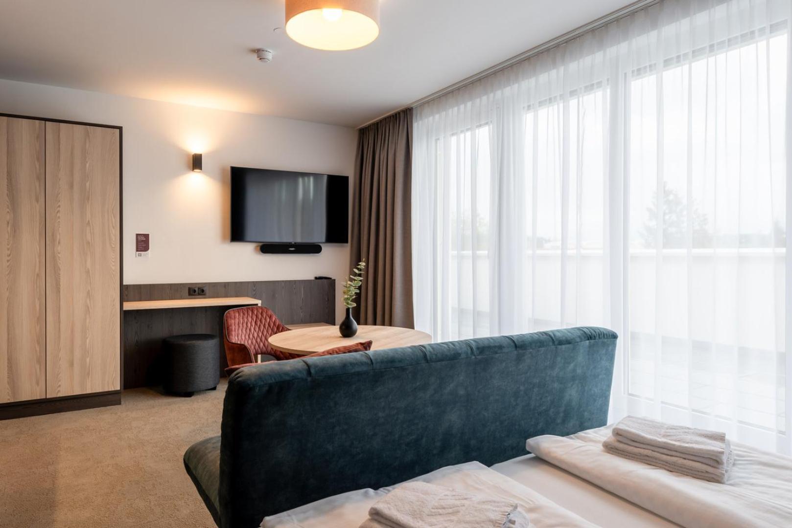 Hotel Novapart Stay Smart เวลส์ ภายนอก รูปภาพ