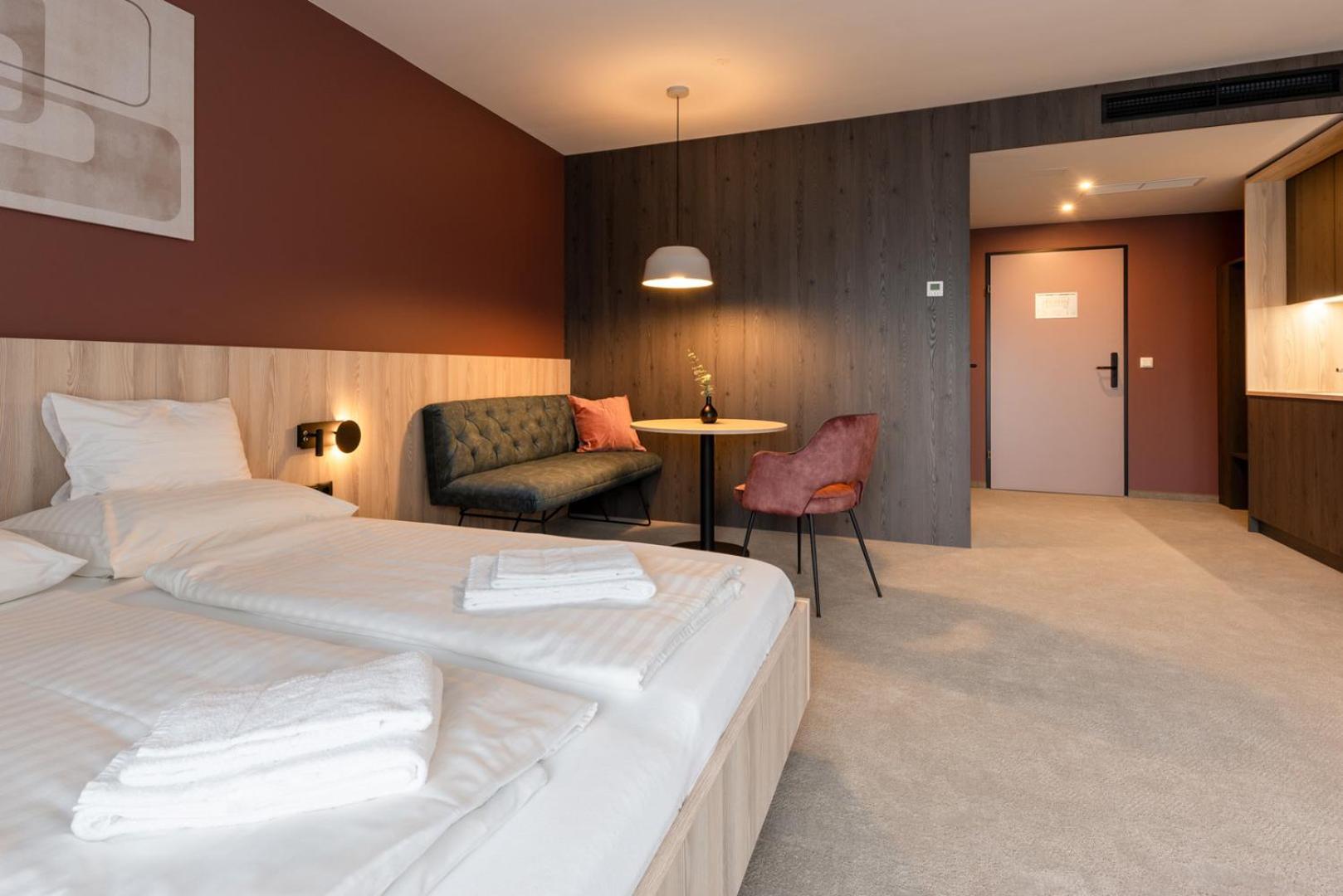 Hotel Novapart Stay Smart เวลส์ ภายนอก รูปภาพ