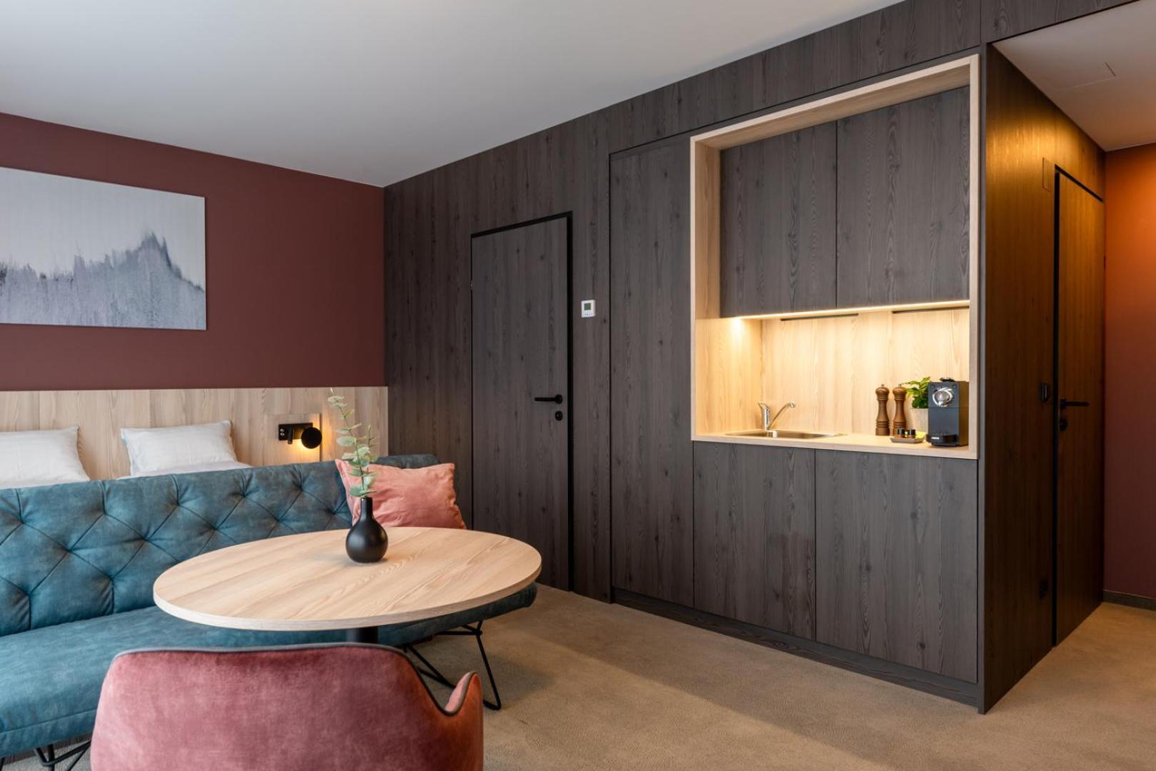 Hotel Novapart Stay Smart เวลส์ ภายนอก รูปภาพ